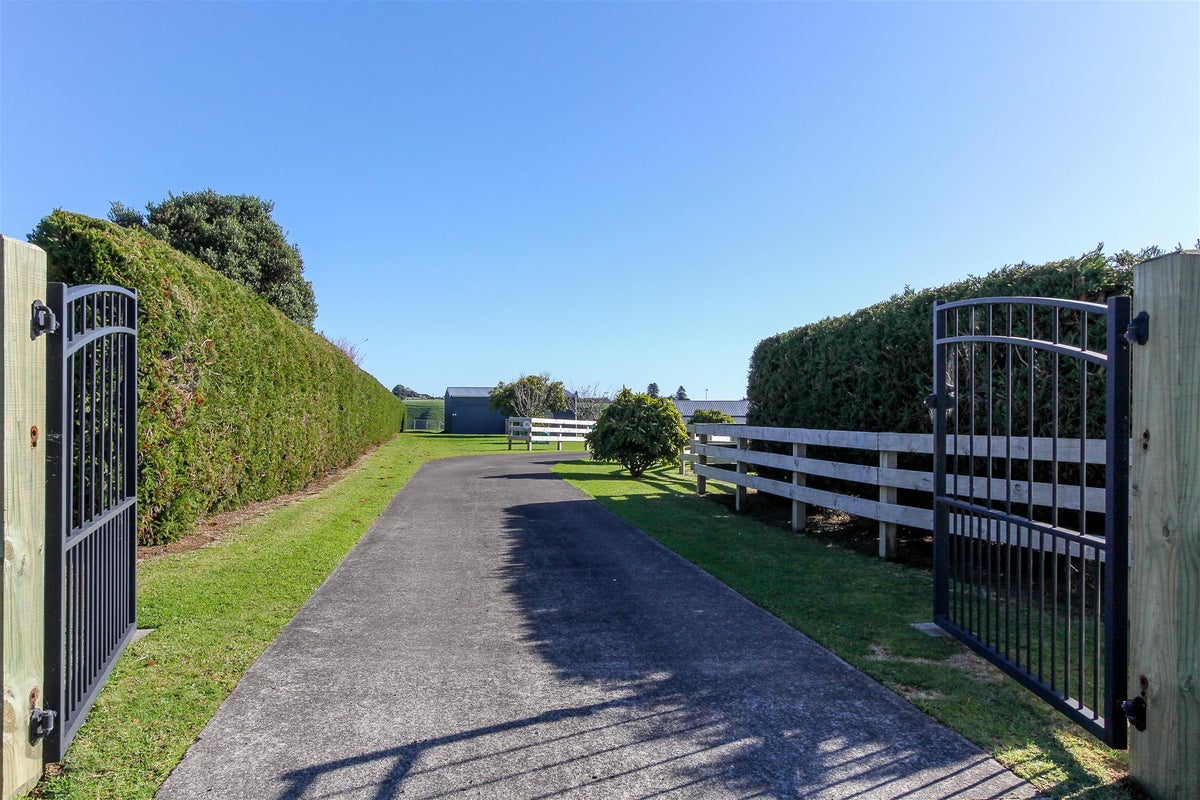 39 Allan Road, Burgess Park, New Plymouth - Carousel 2