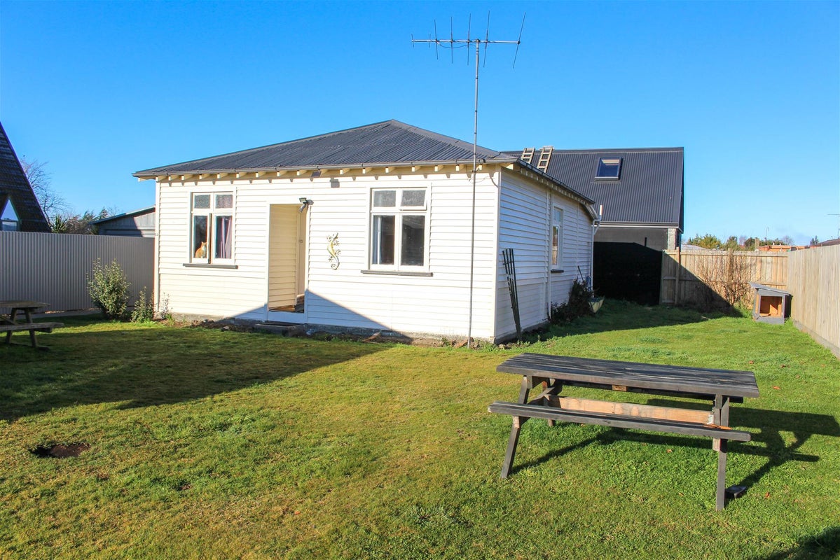 53 Allen Street, Methven - Carousel 1