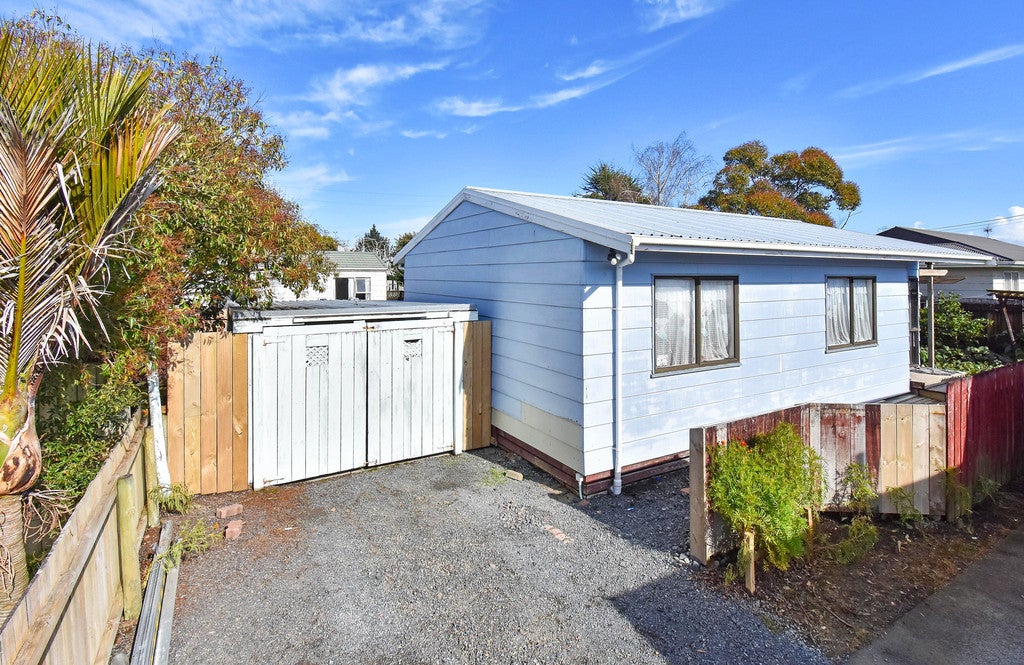 3/8 Tennessee Avenue, Mangere East, Auckland - Carousel 1