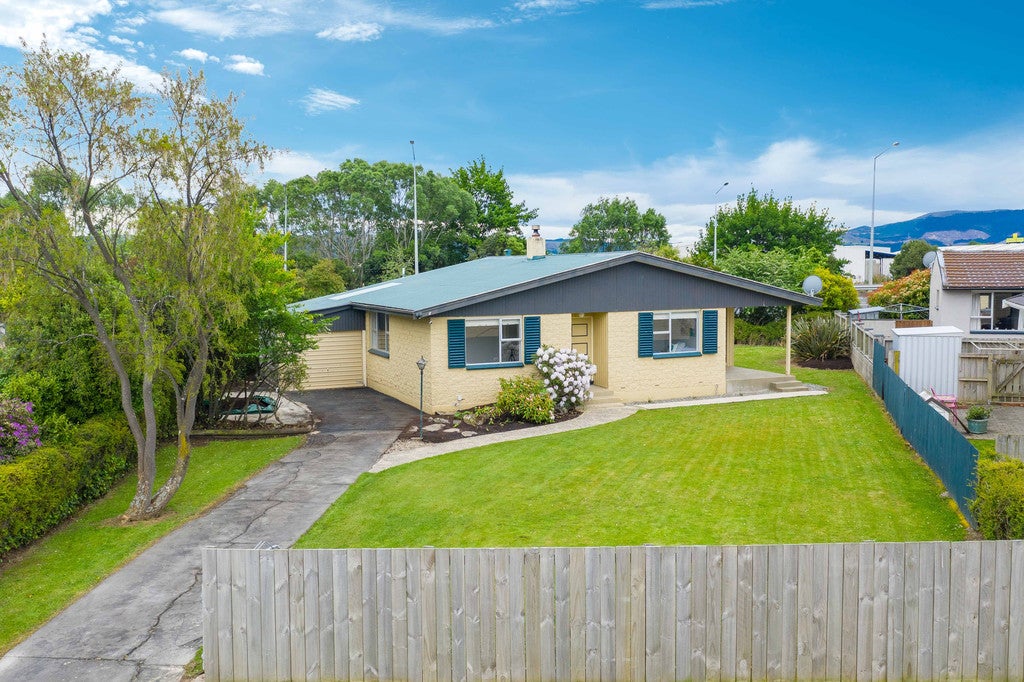39 Kinmont Crescent, Kinmont Park, Mosgiel - Carousel 19