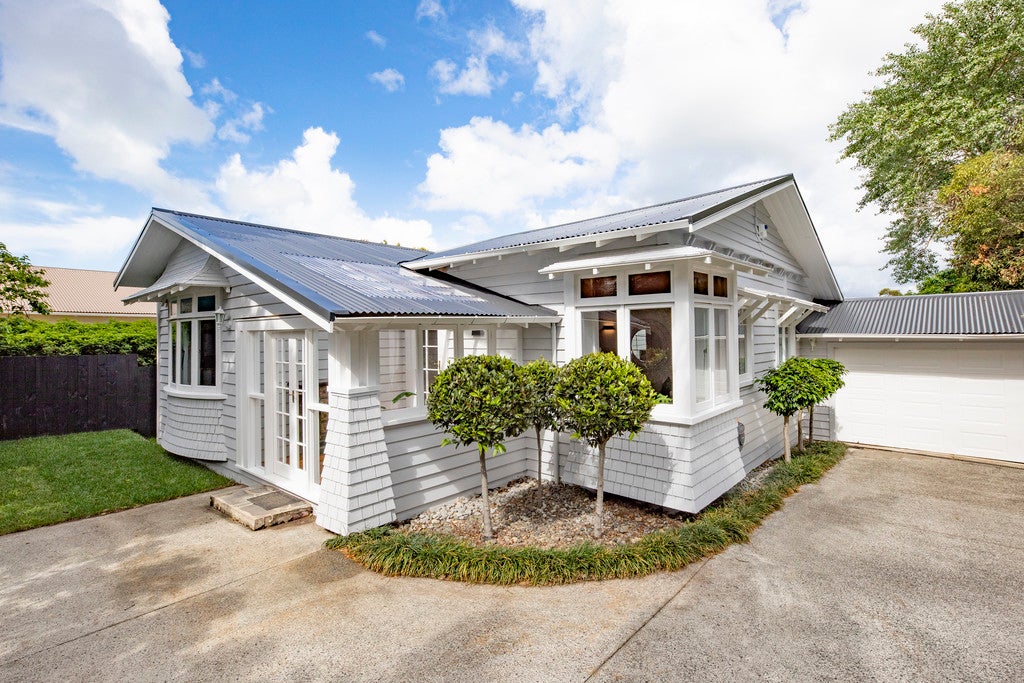 64A Cameron Street, Onehunga, Auckland - Carousel 21