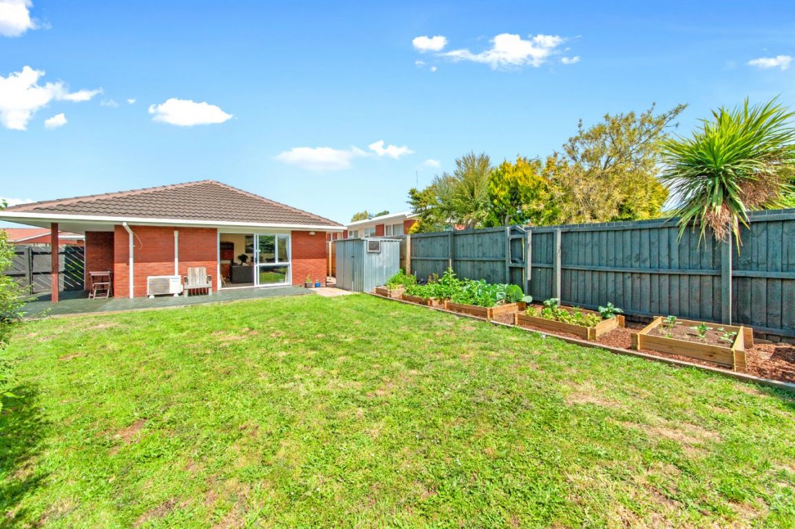 1/12 Barclay Place, Burwood, Christchurch - Carousel 11