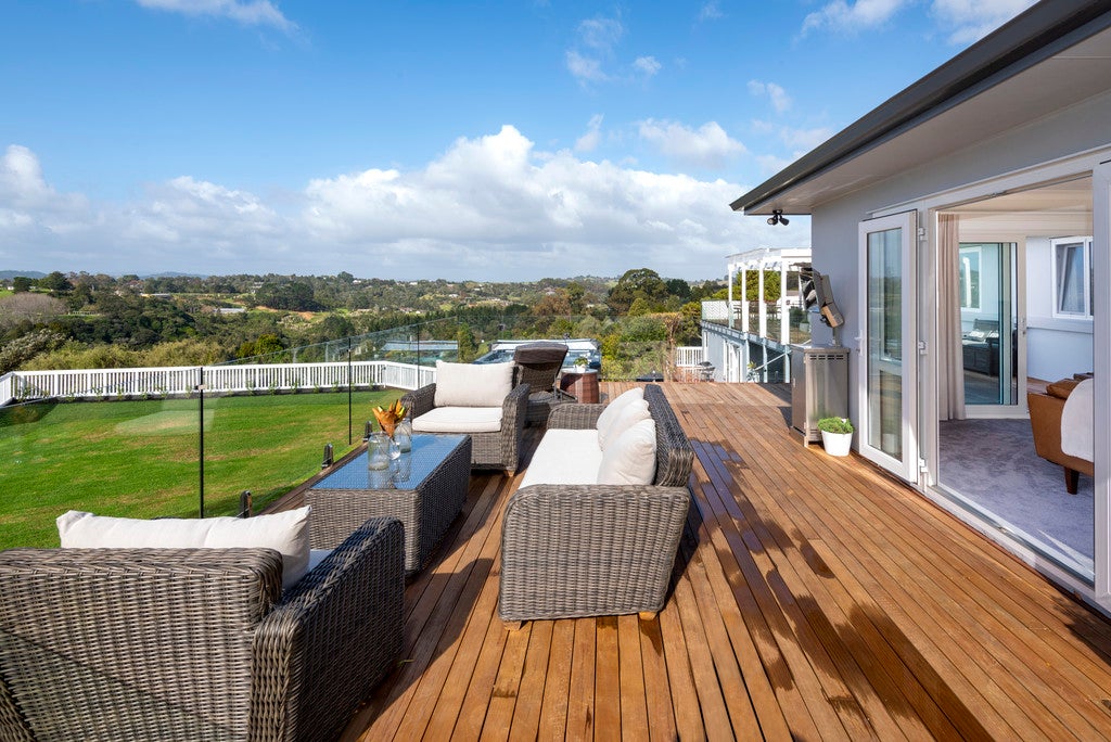 239 Point View Drive, Dannemora, Auckland - Carousel 26