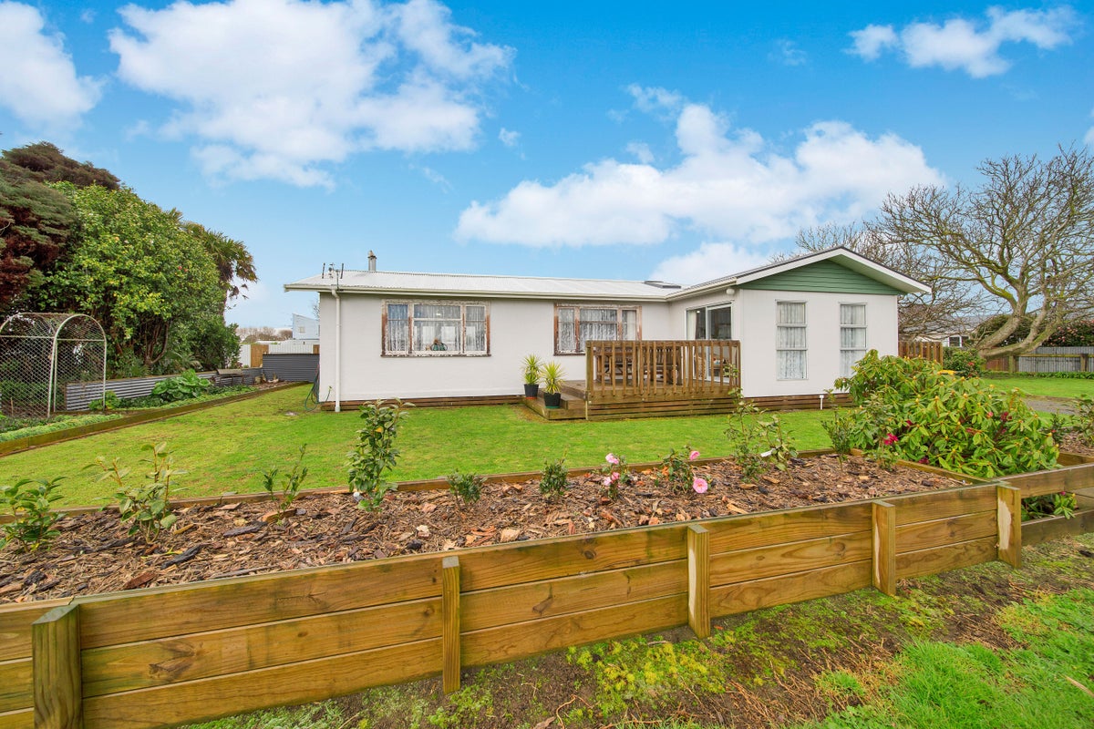 27 Kate Street, Normanby, Hawera - Carousel 1