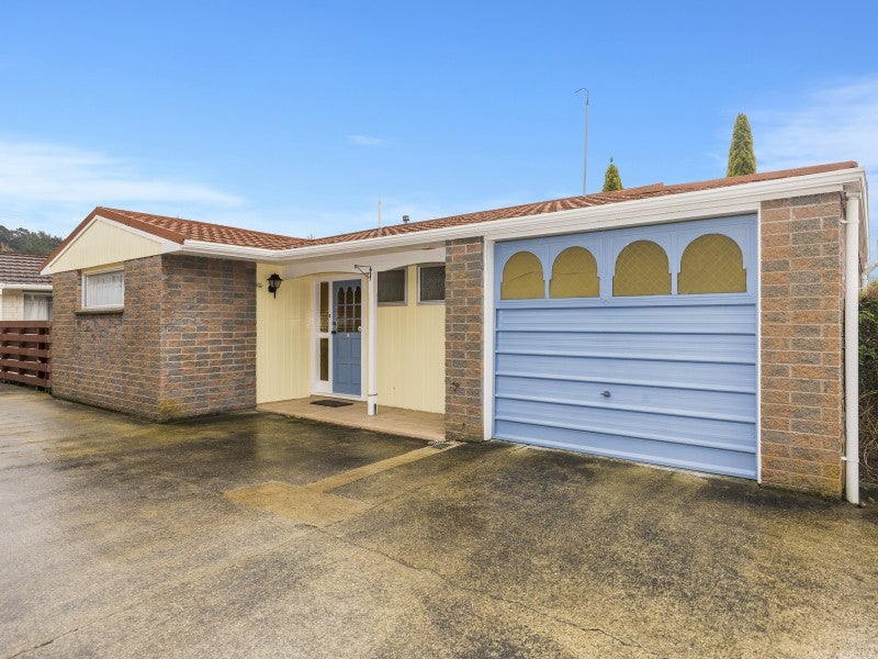 2/265 Stokes Valley RD, STOKES VALLEY, LOWER HUTT - Carousel 1