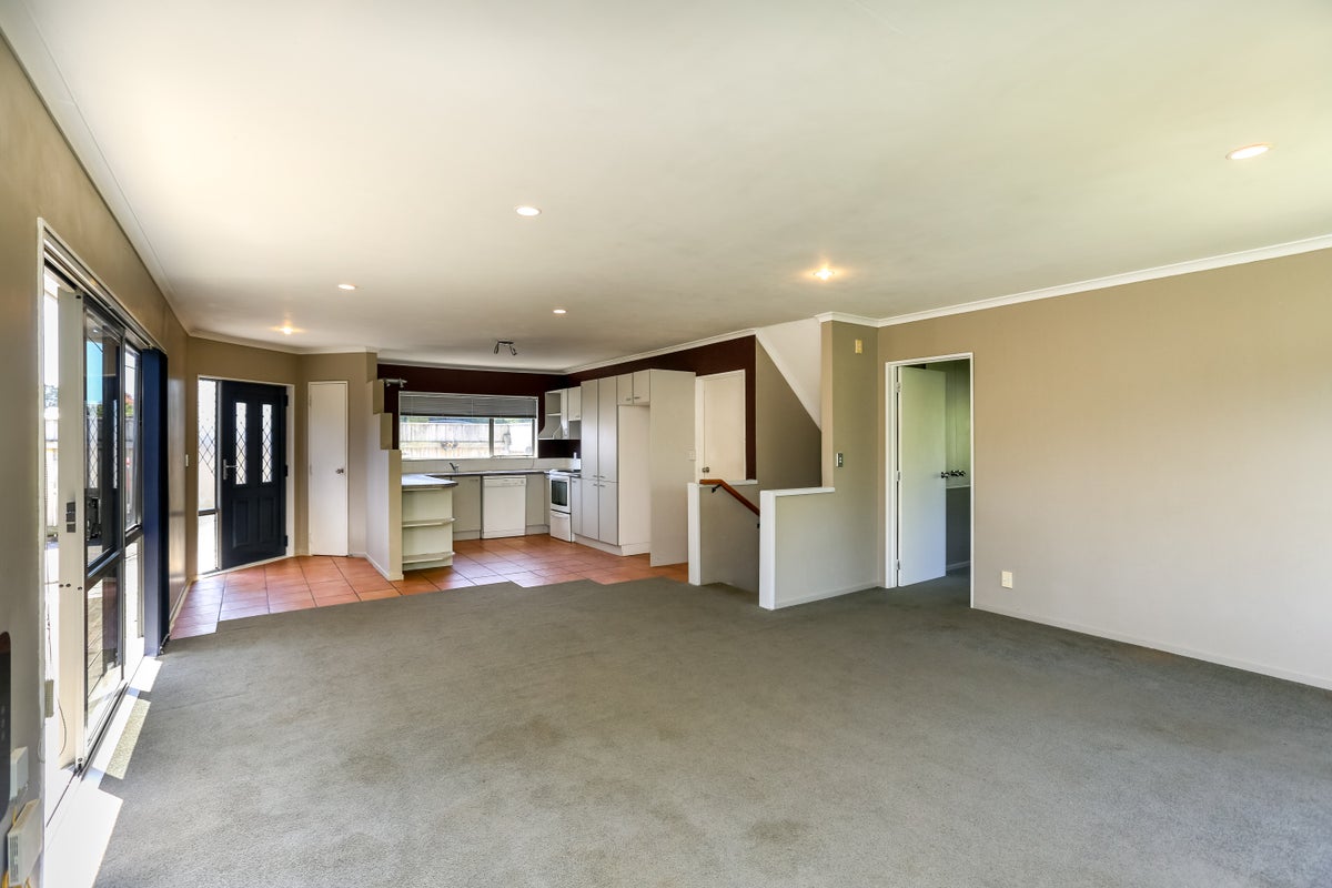 367 Saint Aubyn Street, MOTUROA, NEW PLYMOUTH - Carousel 2