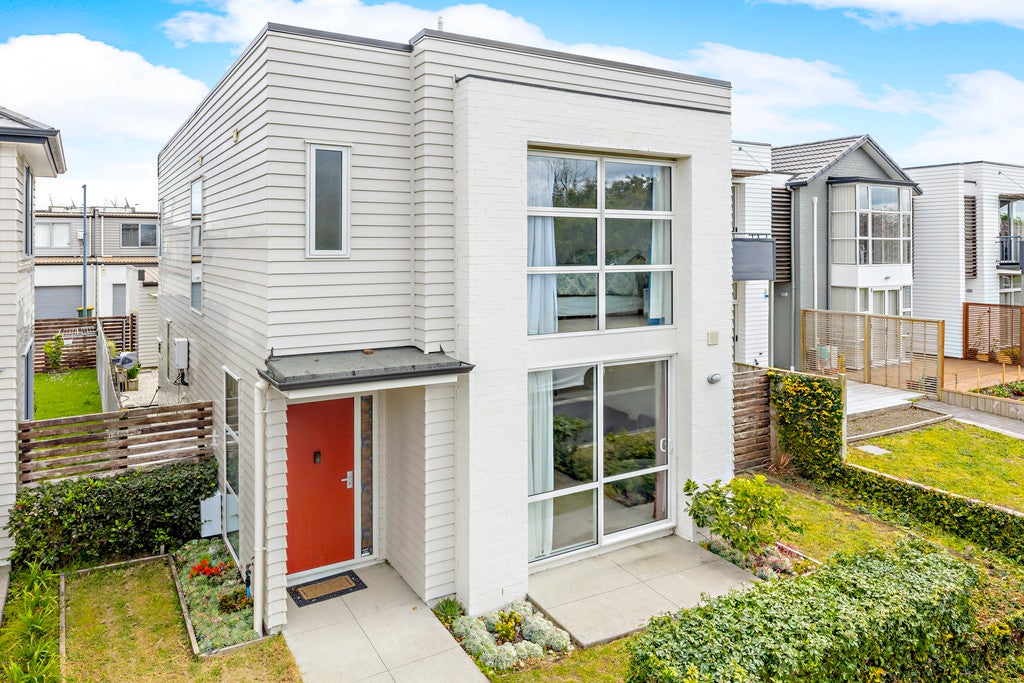 6 McGinty Street, Takanini, Auckland - Carousel 1
