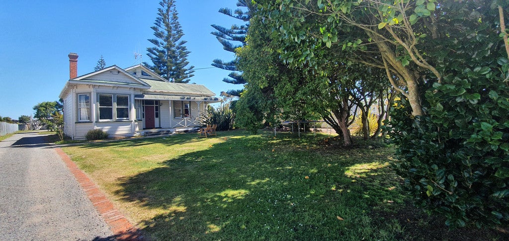 11 Stuckey Street, Levin, Levin - Carousel 13