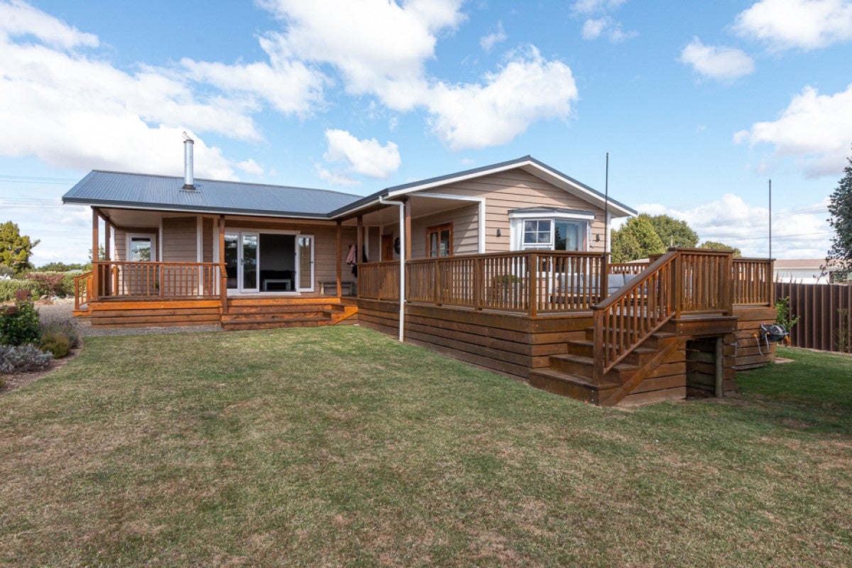 32 Rolleston Street, Kihikihi, Te Awamutu - Carousel 1