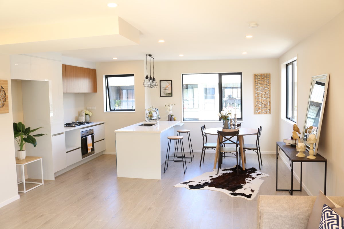 5/5 Perekia Street, Albany, Auckland - Carousel 2