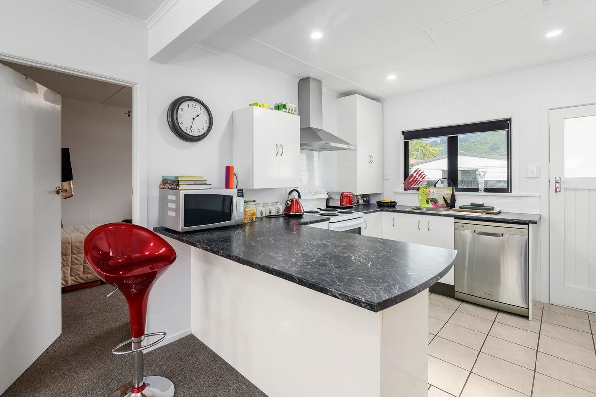 20B Logan Street, Fairy Springs, Rotorua - Carousel 2