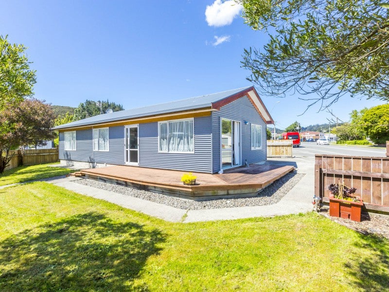 50 Stokes Valley Road, Stokes Valley, Lower Hutt - Carousel 1
