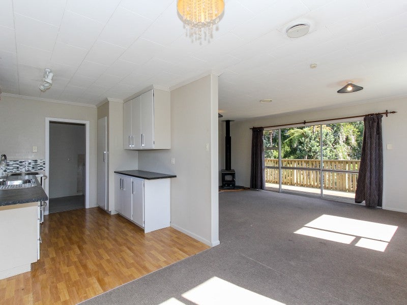 37 Parsons Street, Vogeltown, New Plymouth - Carousel 2
