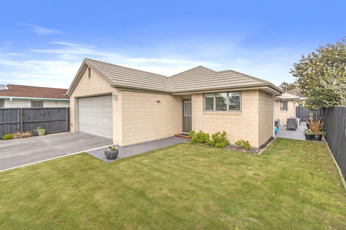19 Gambia Street, Papanui, Christchurch - Carousel 1