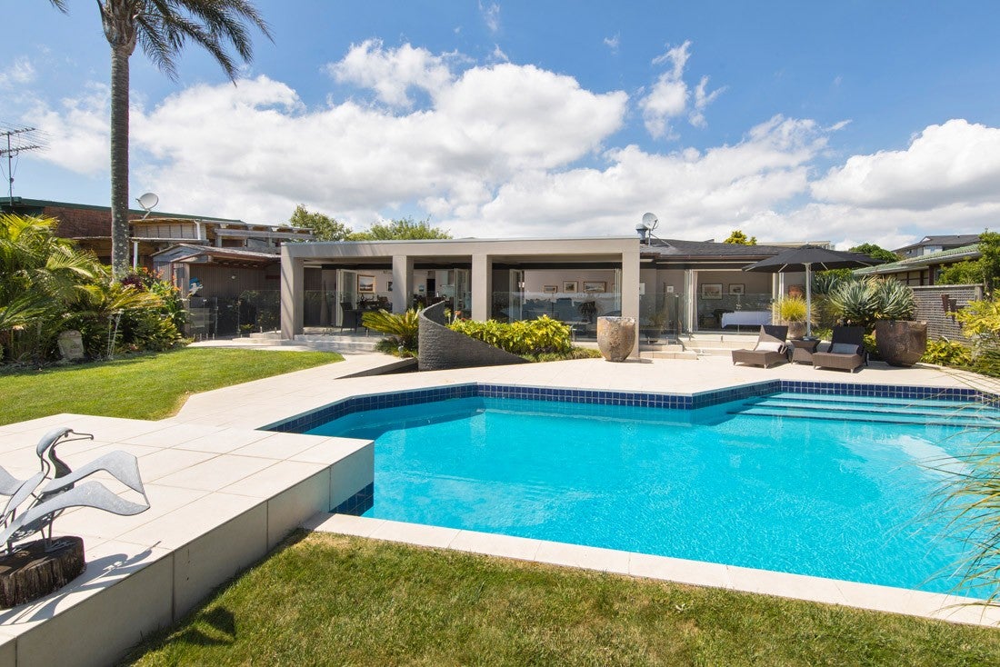 60 Bramley Drive, Farm Cove, Auckland - Carousel 2