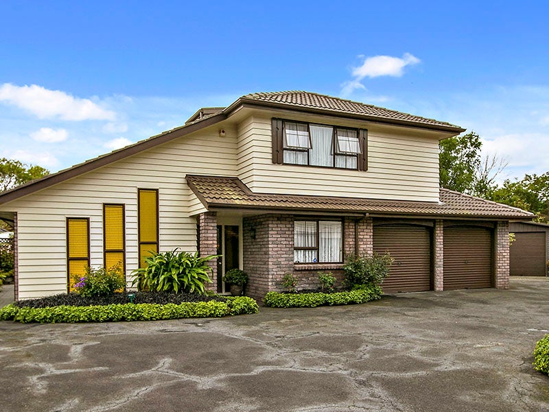 30 McEnroe Grove, Naenae, Lower Hutt - Carousel 1