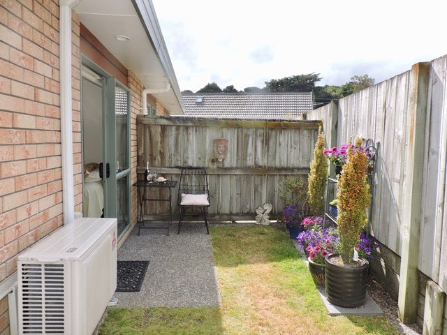 4/42 Main Road, Tawa, Wellington - Carousel 12