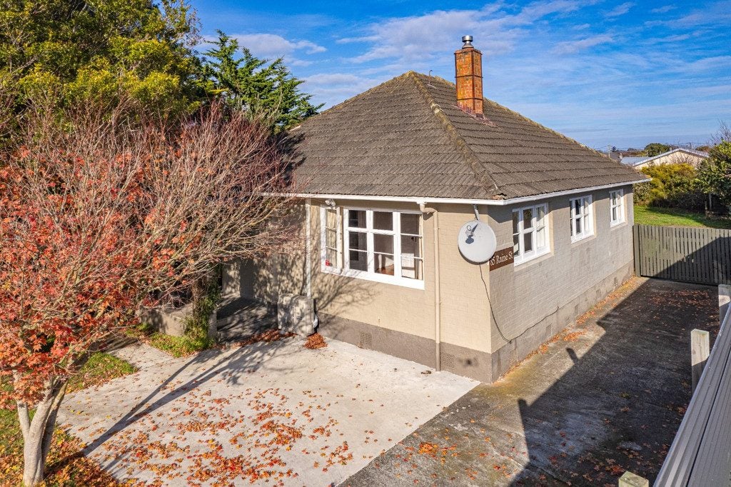 85A Raine Street, Whanganui East, Whanganui - Carousel 1