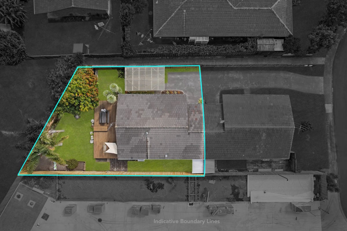 2/3 Papatahi Place, Henderson, Auckland - Carousel 23