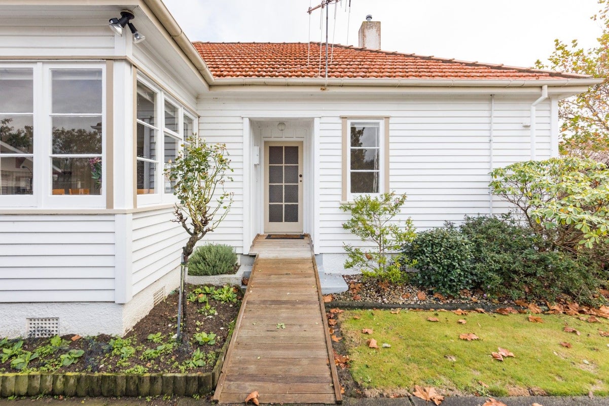 42 Rangiora Avenue, Roslyn, Palmerston North - Carousel 26