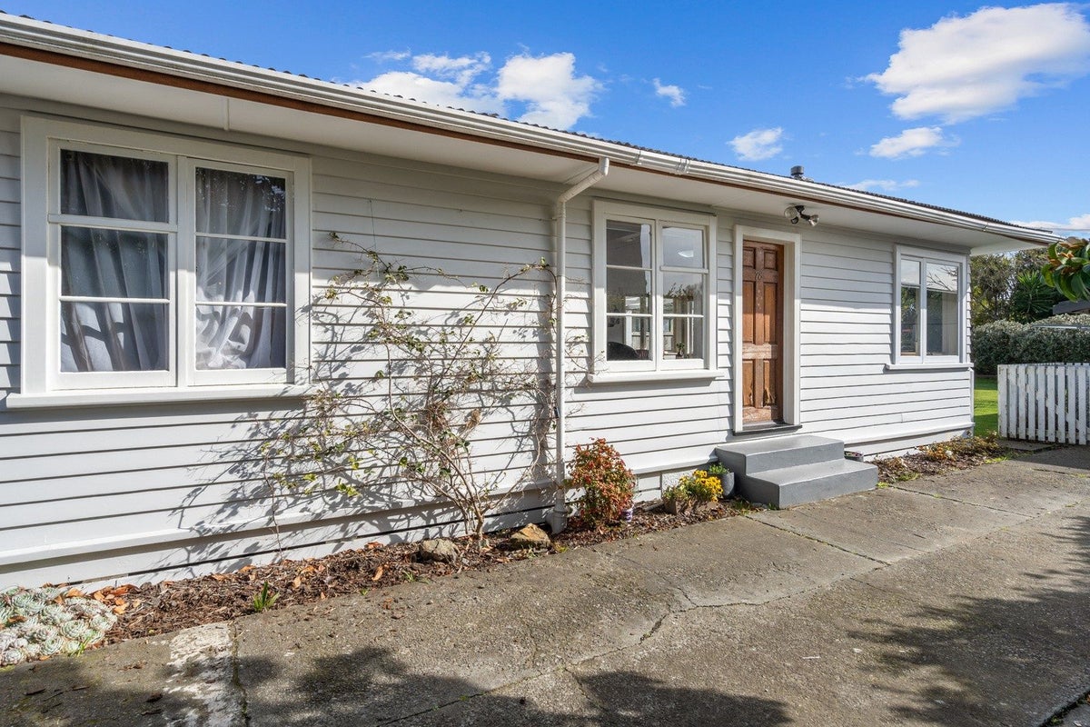 78 Golf Road, Tahunanui, Nelson - Carousel 2