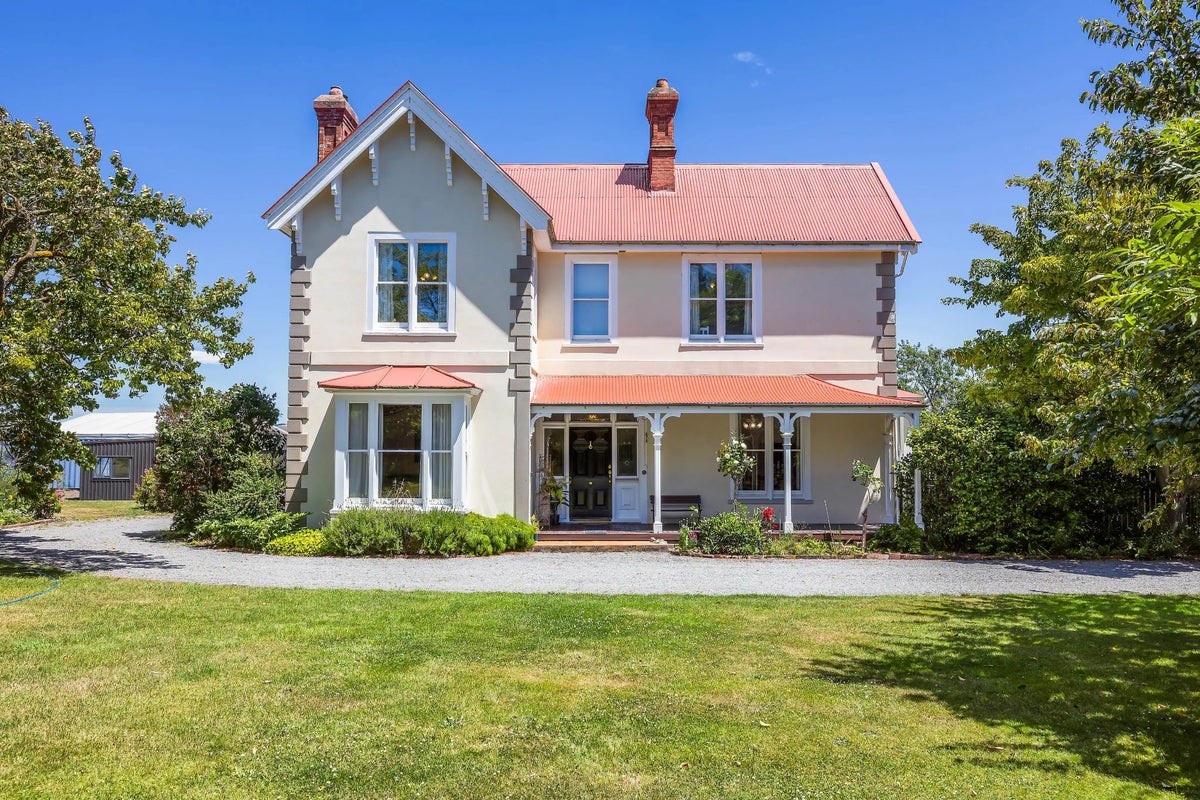 259 Glasnevin Road, Glasnevin, Amberley - Carousel 23