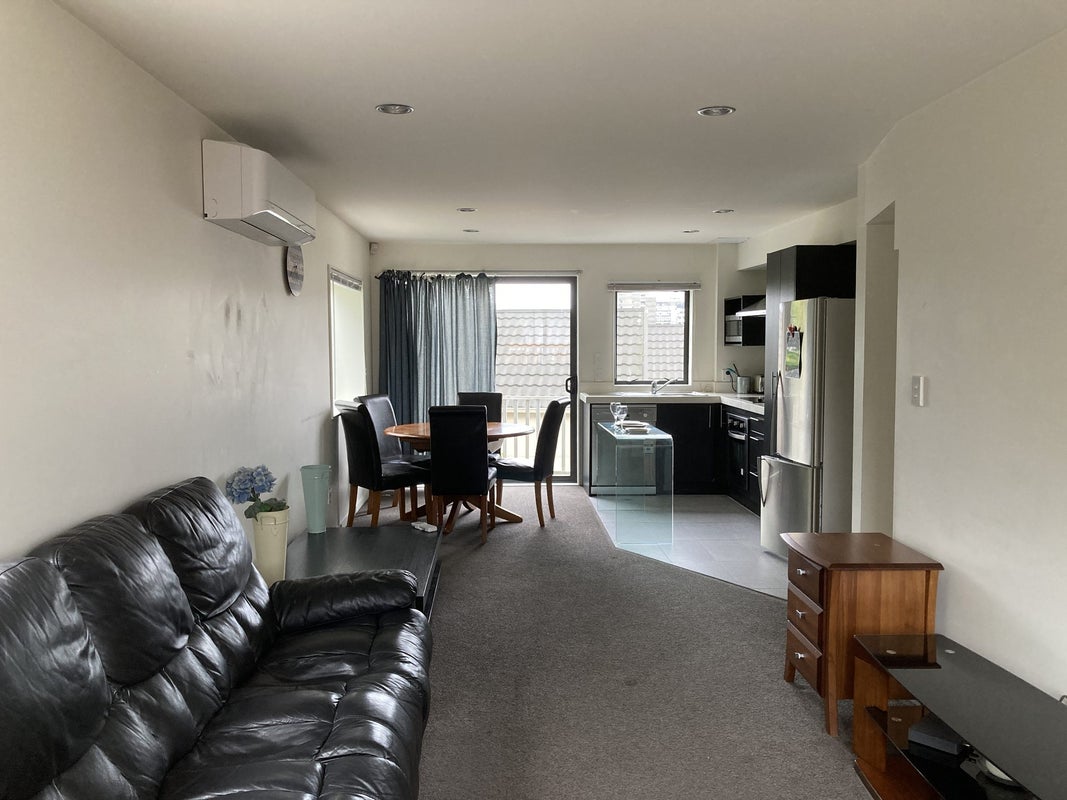 6/11 Gordon Place, Newtown, Wellington - Carousel 2
