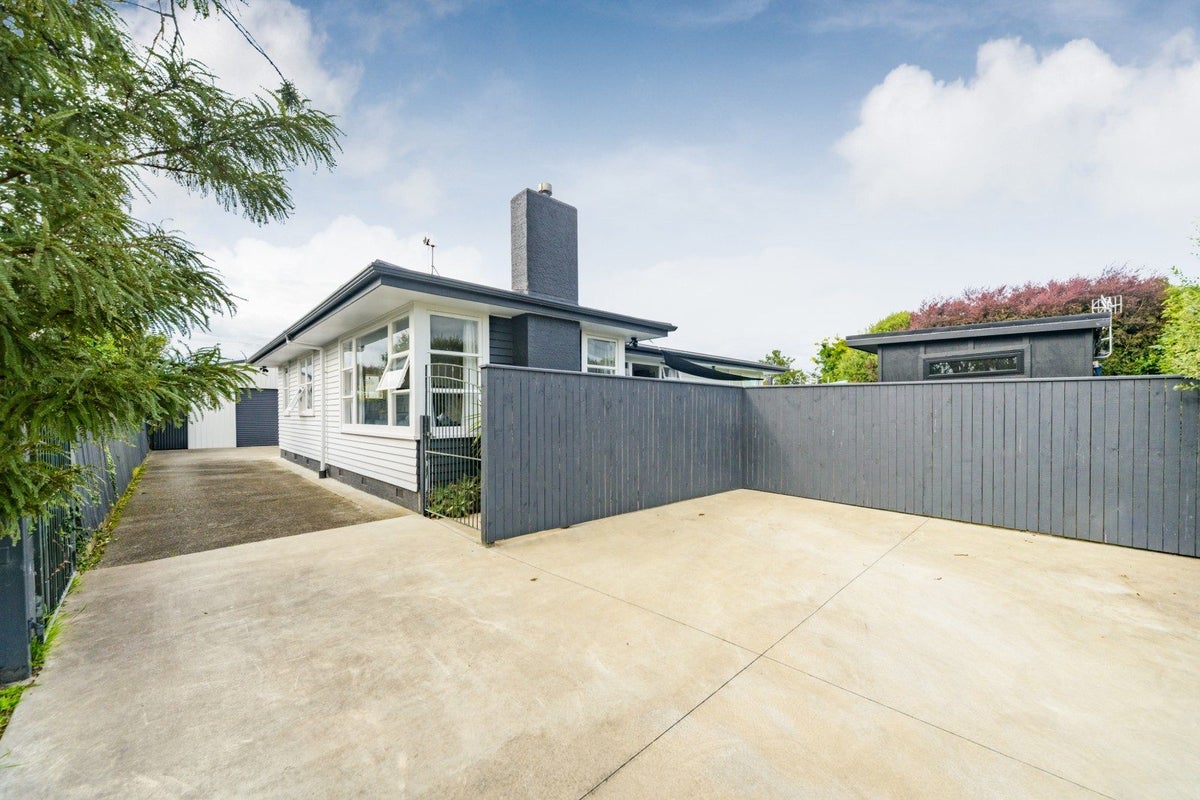 29 Kaituna Street, Milson, Palmerston North - Carousel 1