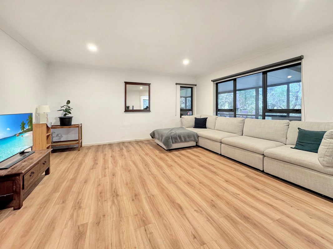 34 Greenwood Place, Fitzherbert, Palmerston North - Carousel 2