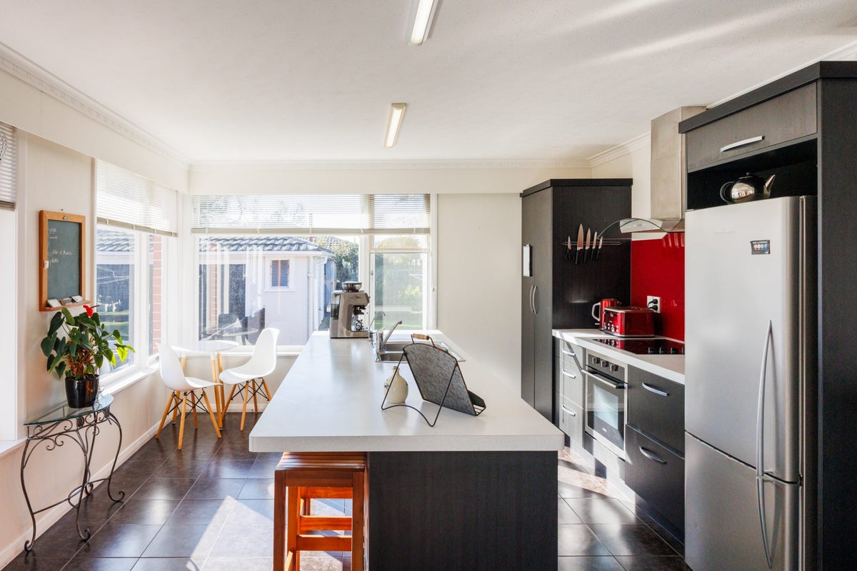 49 Rangitane Street, Palmerston North, Palmerston North - Carousel 2