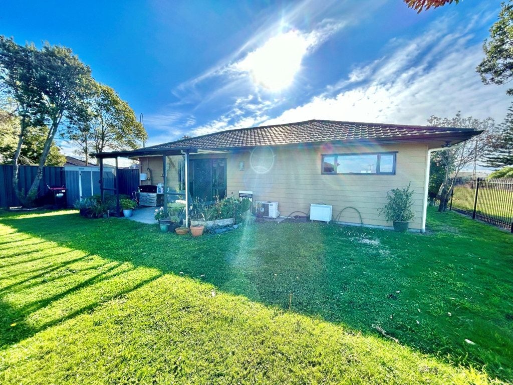 3 Mcnaughton Place, Onekawa, Napier - Carousel 16