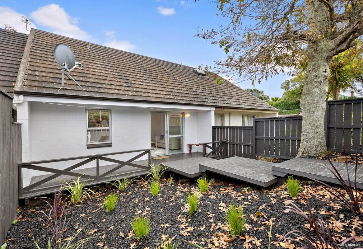 2/40 King George Avenue, Epsom, Auckland - Carousel 1