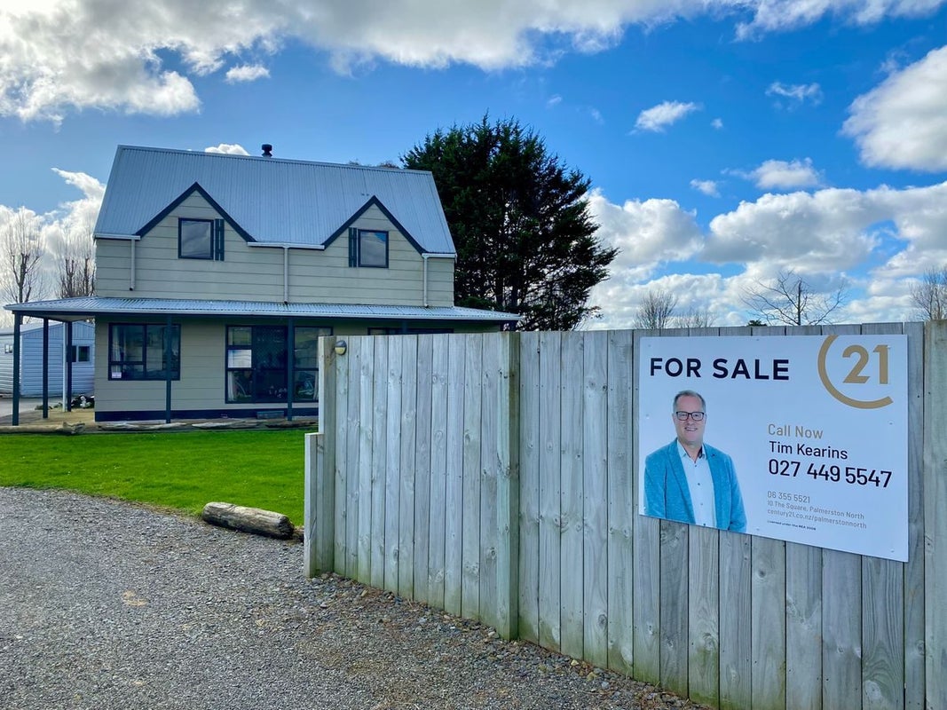 928 Tennent Drive, Linton, Palmerston North - Carousel 1