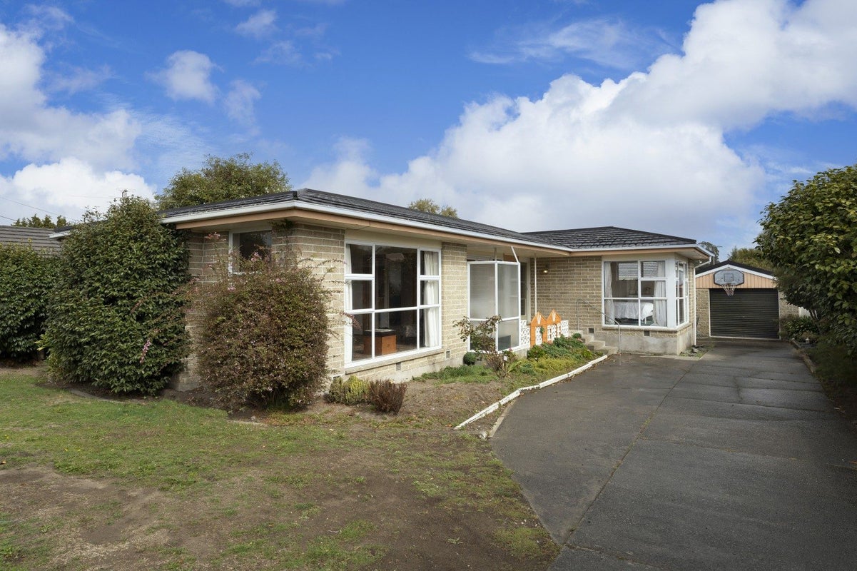 209 Burwood Road, Burwood, Christchurch - Carousel 1