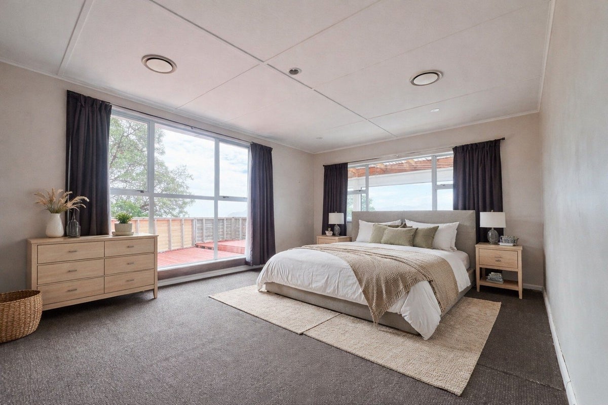 6 Patiki Place, Titahi Bay, Porirua - Carousel 2
