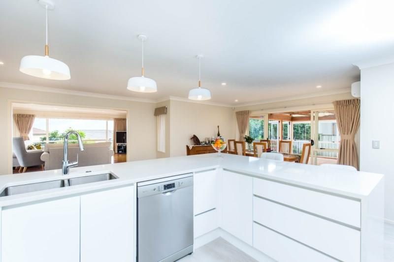 10 Bejoy Rise, East Tamaki Heights, Auckland - Carousel 20
