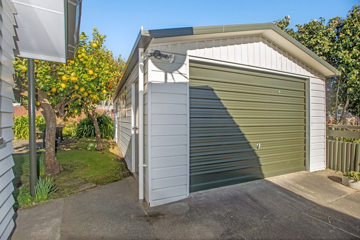 31 Marian Drive, Inner Kaiti, Gisborne - Carousel 23