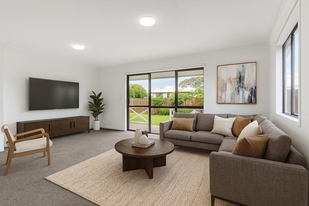 2/90 Shifnal Drive, Randwick Park, Manukau City, Auckland - Carousel 2