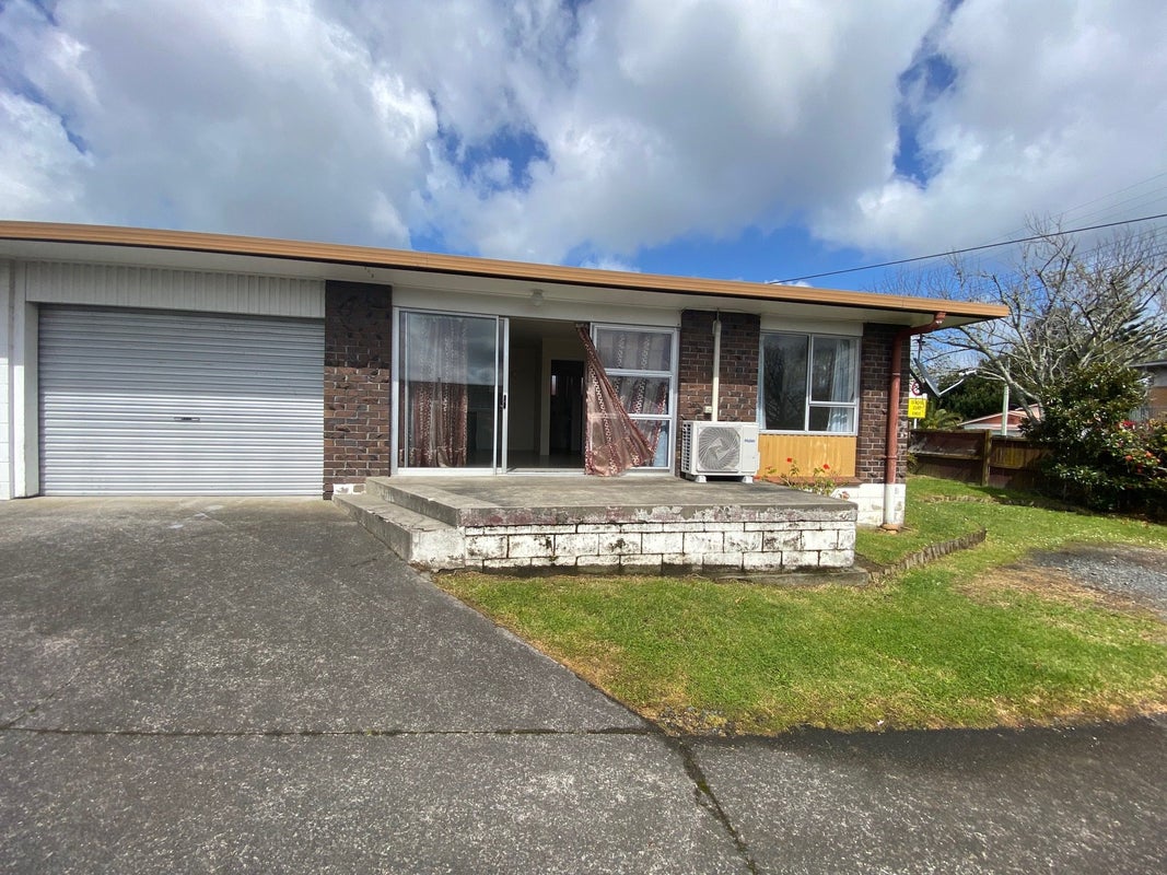 1/104 View Road, Sunnyvale, Auckland - Carousel 1
