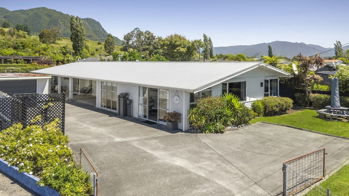 776 Abel Tasman Drive, Pohara, Takaka - Carousel 1