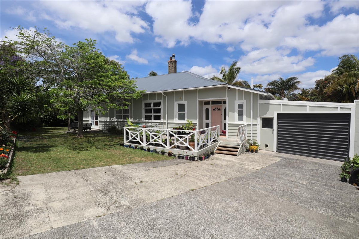 112 Normanby Street, Dargaville - Carousel 1