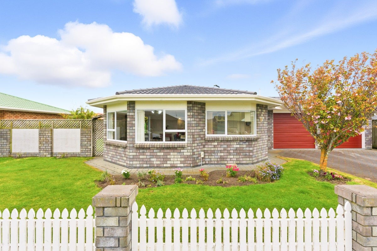 11 Kelsi Street, Tawhero, Whanganui - Carousel 2