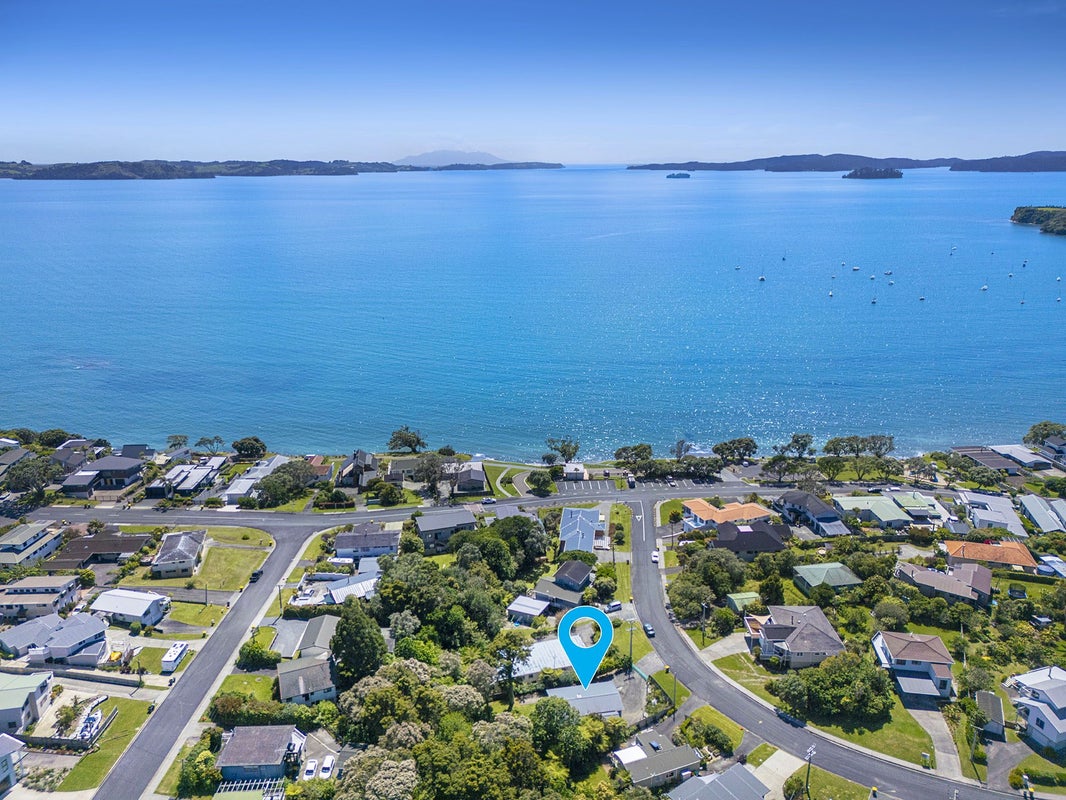 51 Deerness Crescent, Algies Bay, Warkworth - Carousel 1