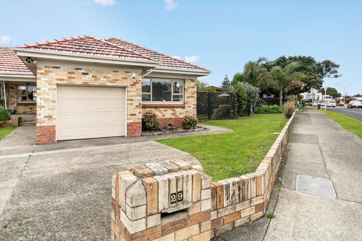 1/29 Kolmar Road, Papatoetoe, Auckland - Carousel 2