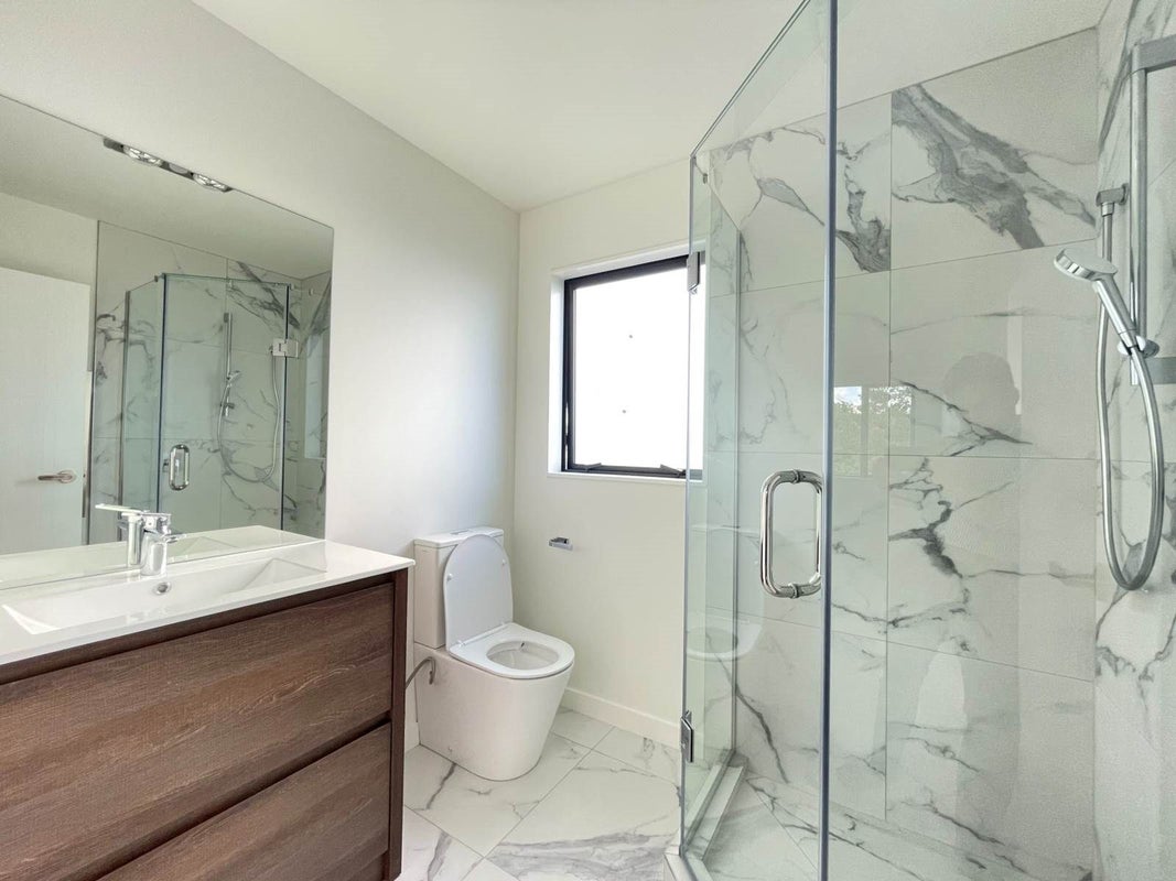 4/28 Netherlands Avenue, Kelston, Auckland - Carousel 7