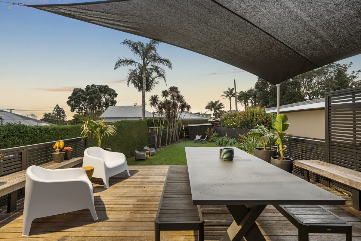 2 Mountfield Terrace, Mount Albert, Auckland - Carousel 2