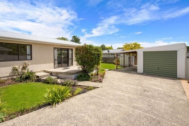14 Gebbie Street, Kinmont Park, Mosgiel - Carousel 1