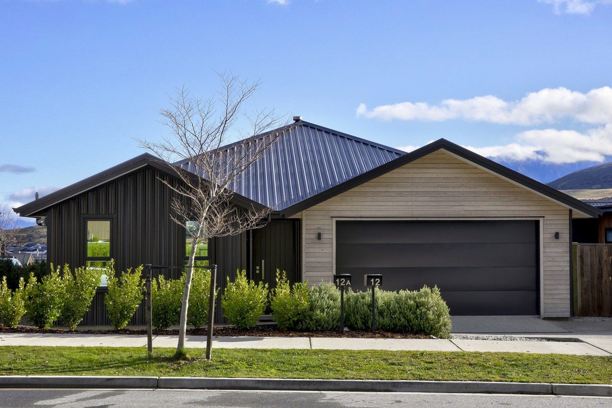 12 Muster Road, Jacks Point, Queenstown-Lakes, Otago - Carousel 1