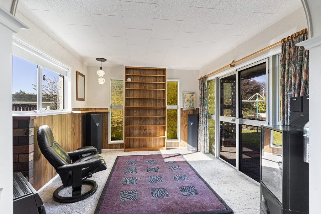 20 First Street, Lansdowne, Masterton - Carousel 15