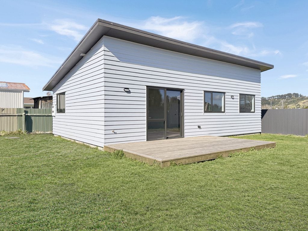 12A Turenne Street, Inner Kaiti, Gisborne, Gisborne - Carousel 1